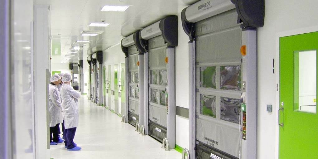 Распределительный коридор для крупной фармацевтической лаборатории в Ирландии.